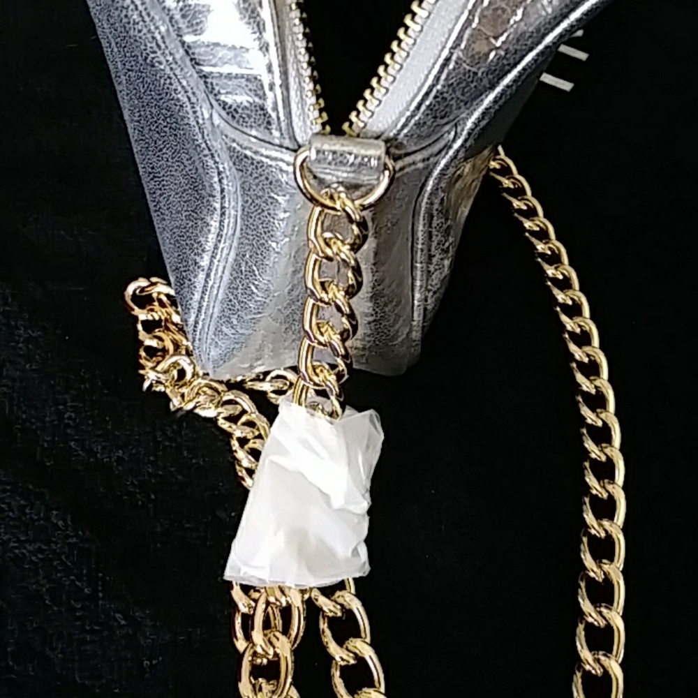 NWOT Victoria's Secret  crossbody purse - Picture 8 of 8